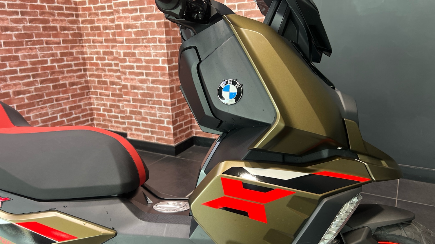 BMW C400