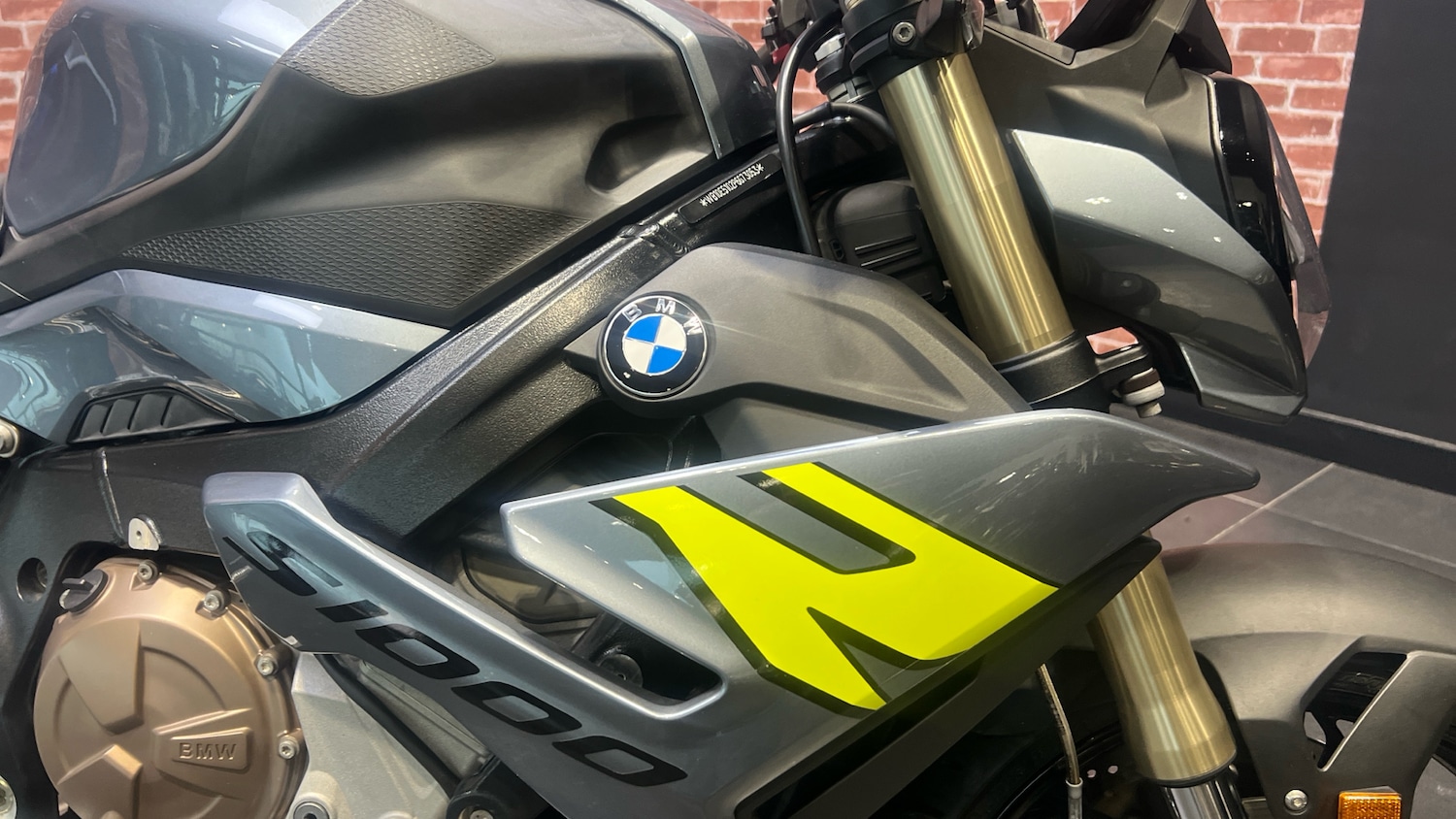 BMW S1000