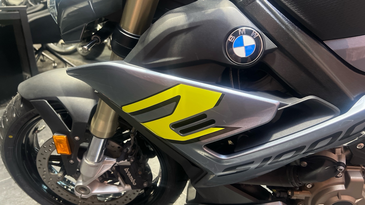 BMW S1000