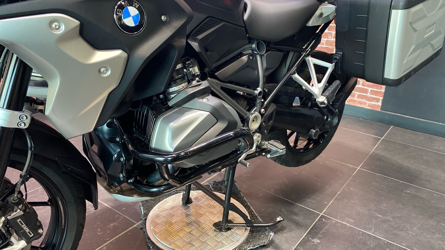 BMW R1250