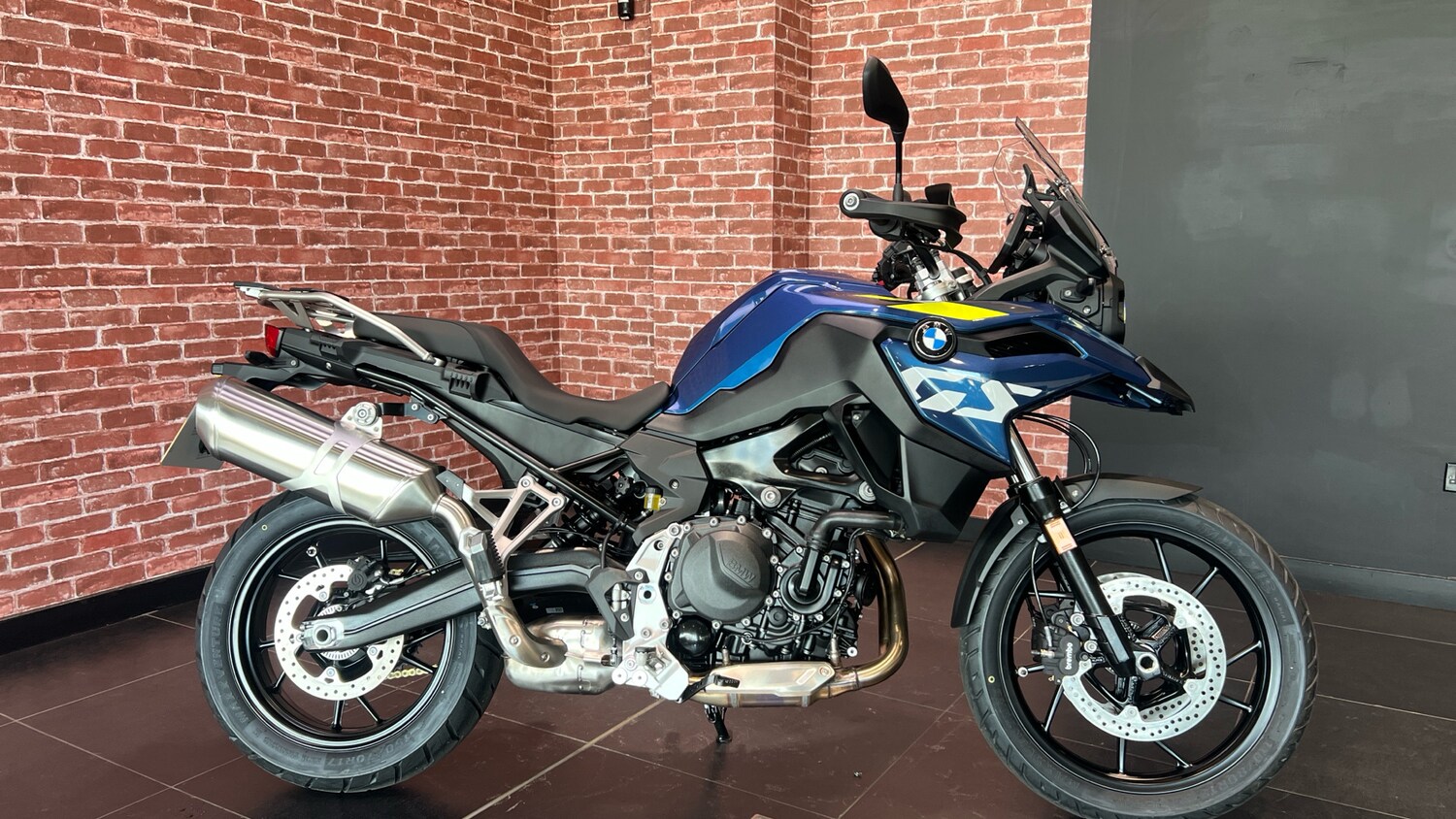 BMW F800