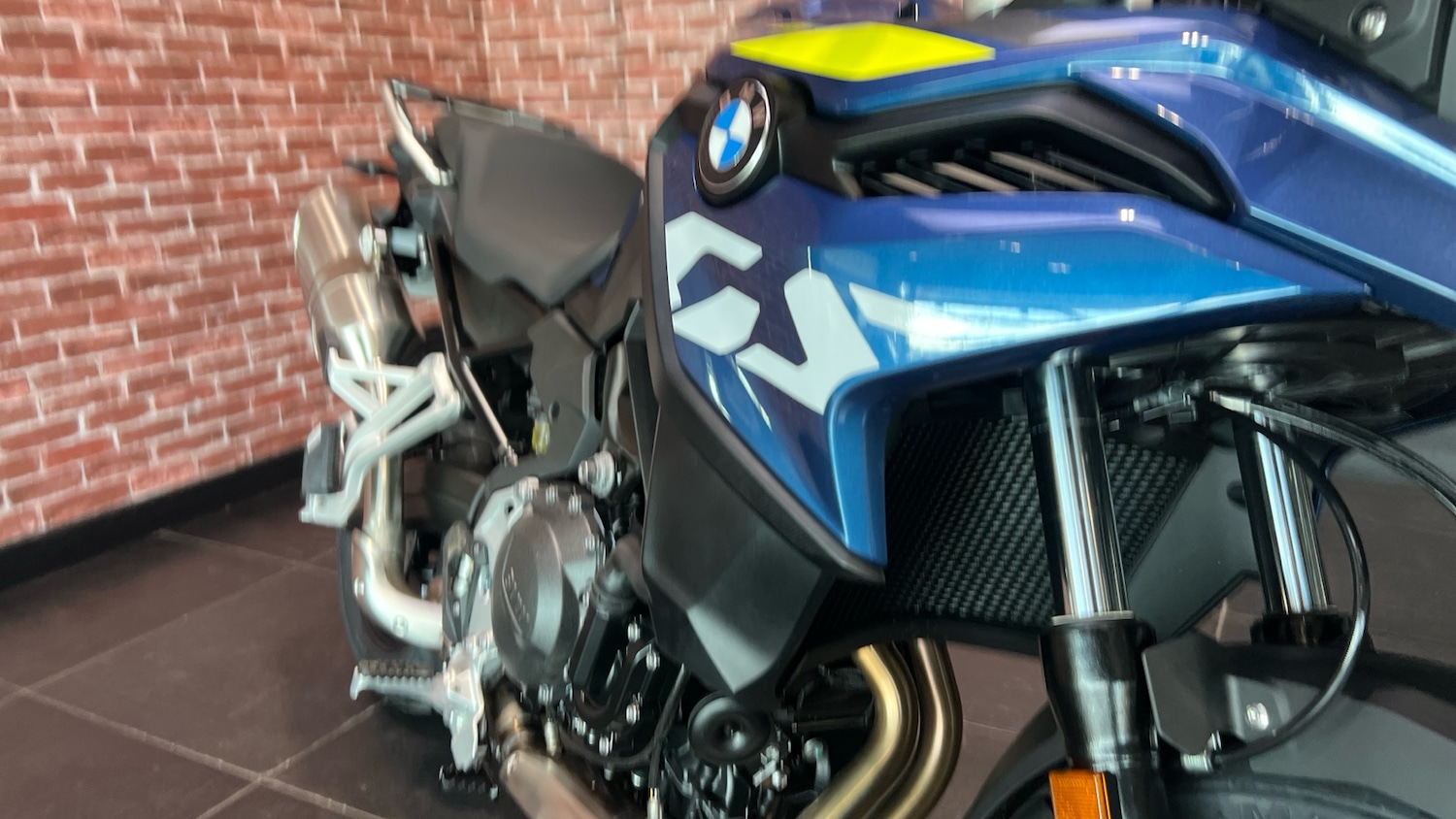 BMW F800