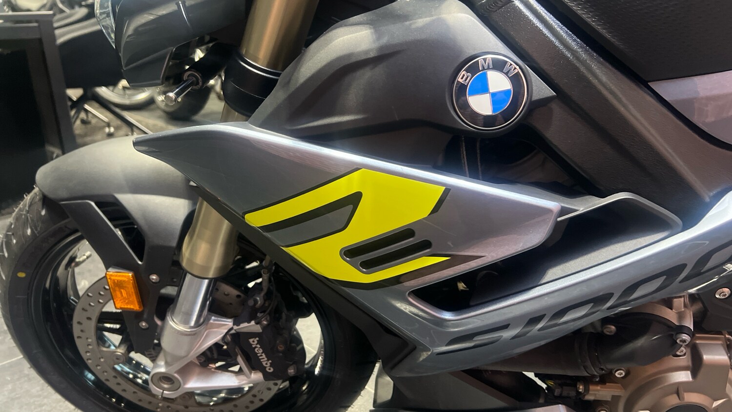 BMW S1000