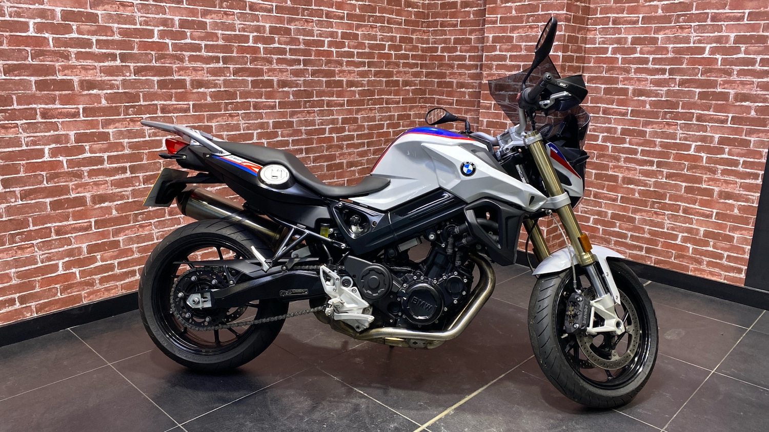 BMW F800