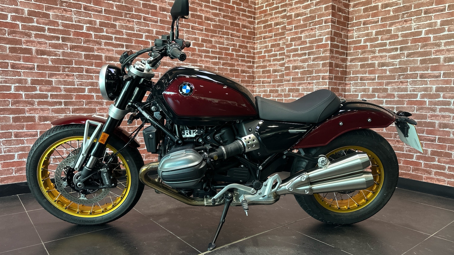 BMW R12