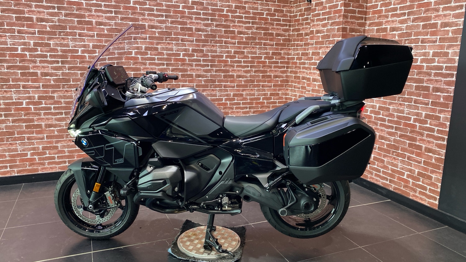 BMW R1300