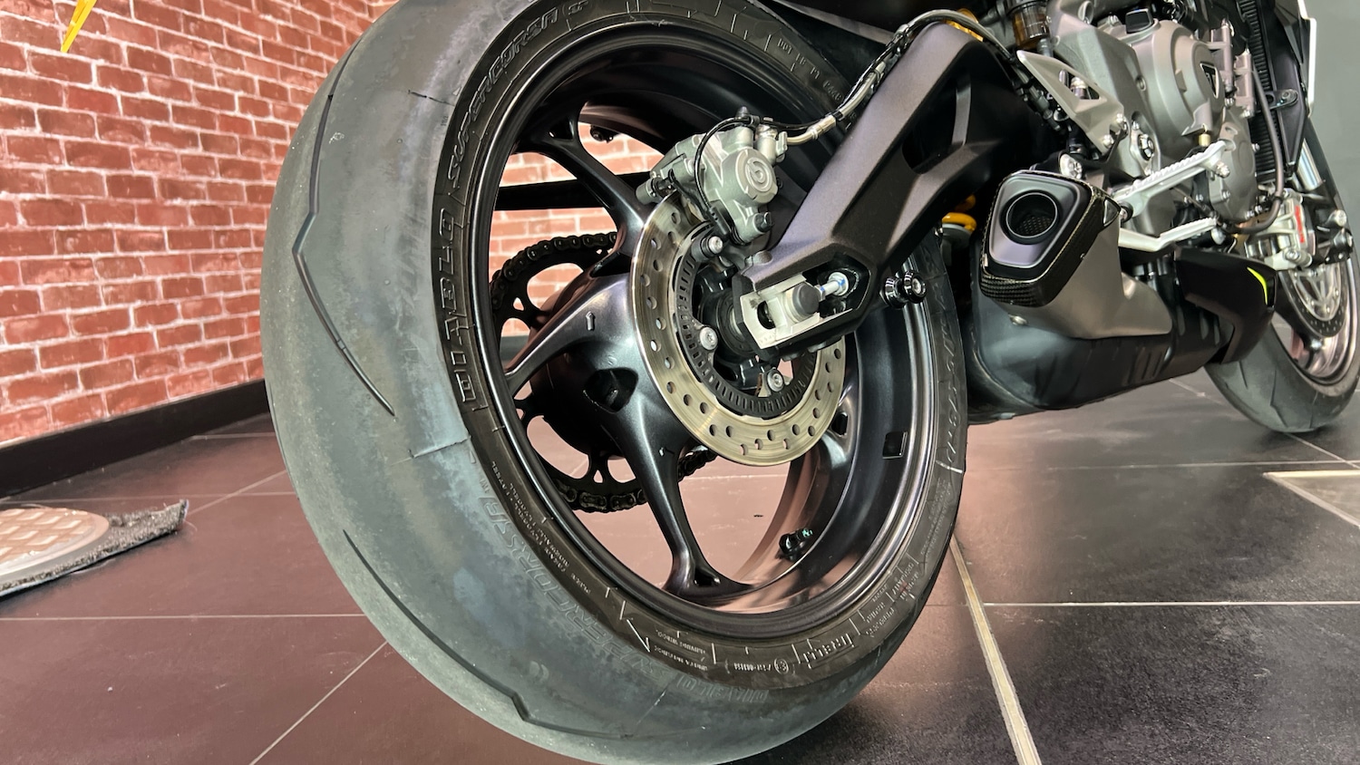 2021 Triumph Street Triple RS (19MY) ROADSTER Petrol Manual - Picture 22 of 24