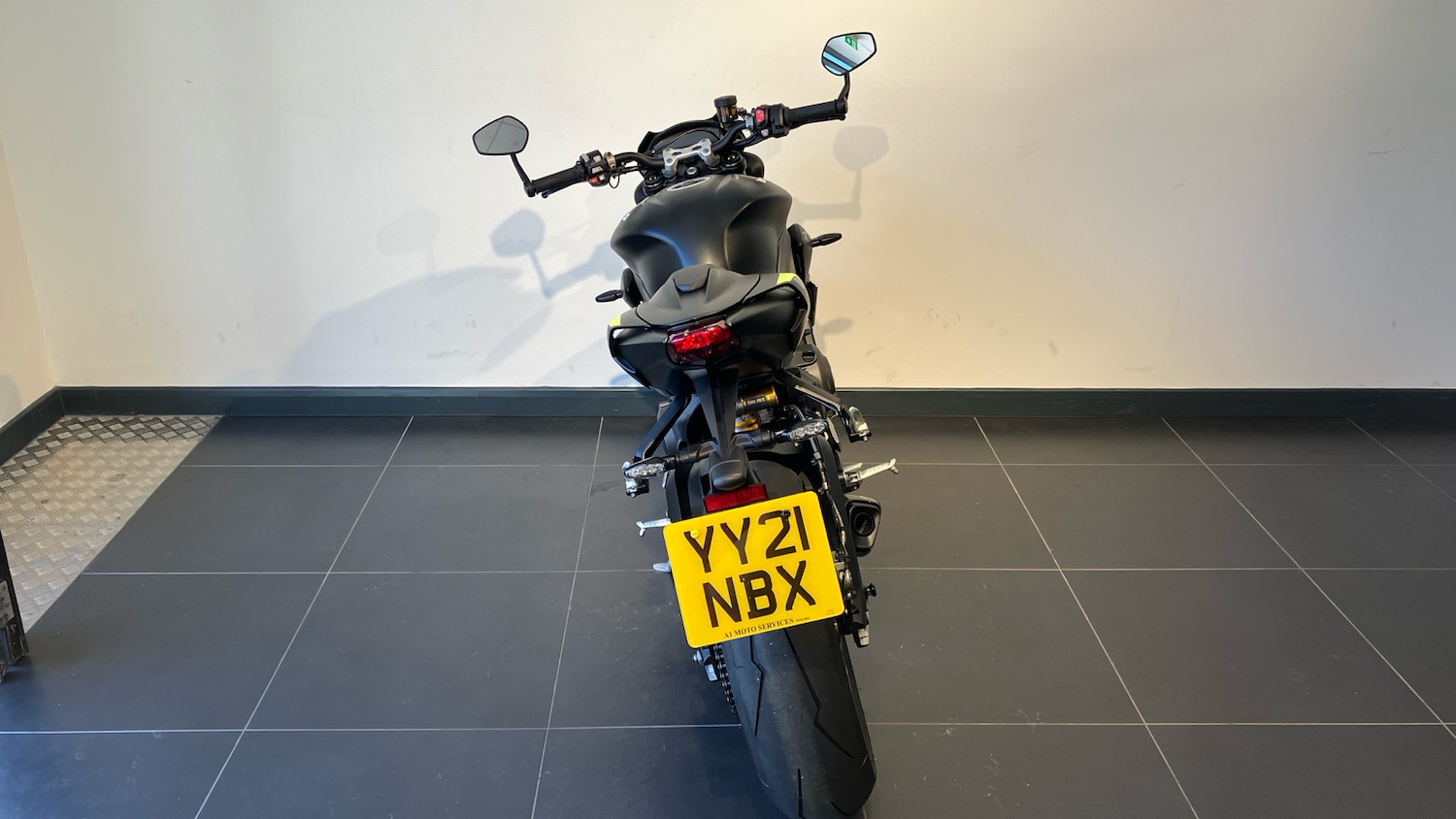 2021 Triumph Street Triple RS (19MY) ROADSTER Petrol Manual - Picture 6 of 24