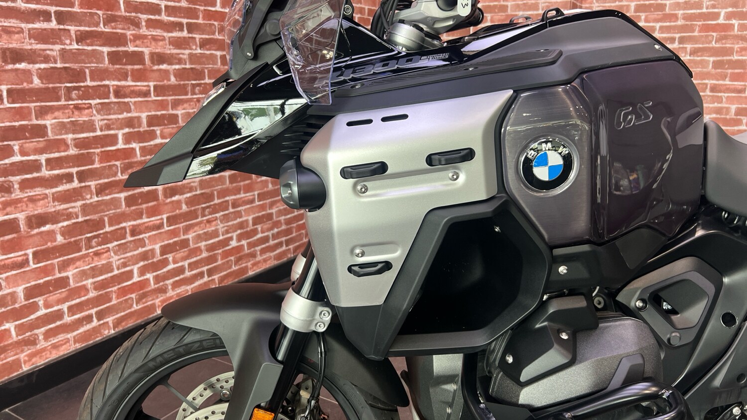 BMW R1300