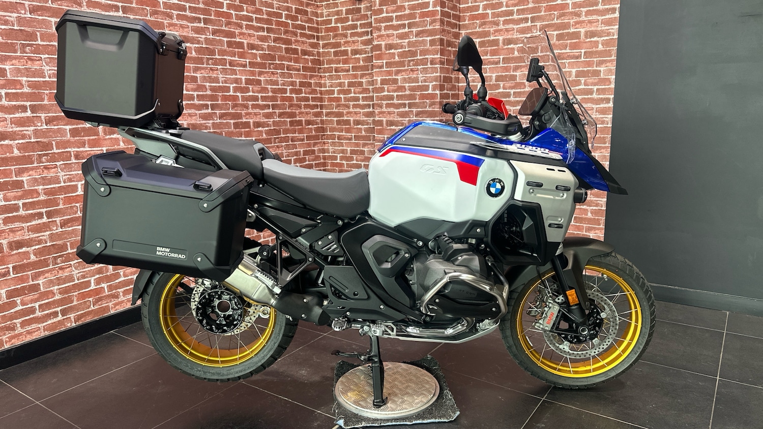 BMW R1300