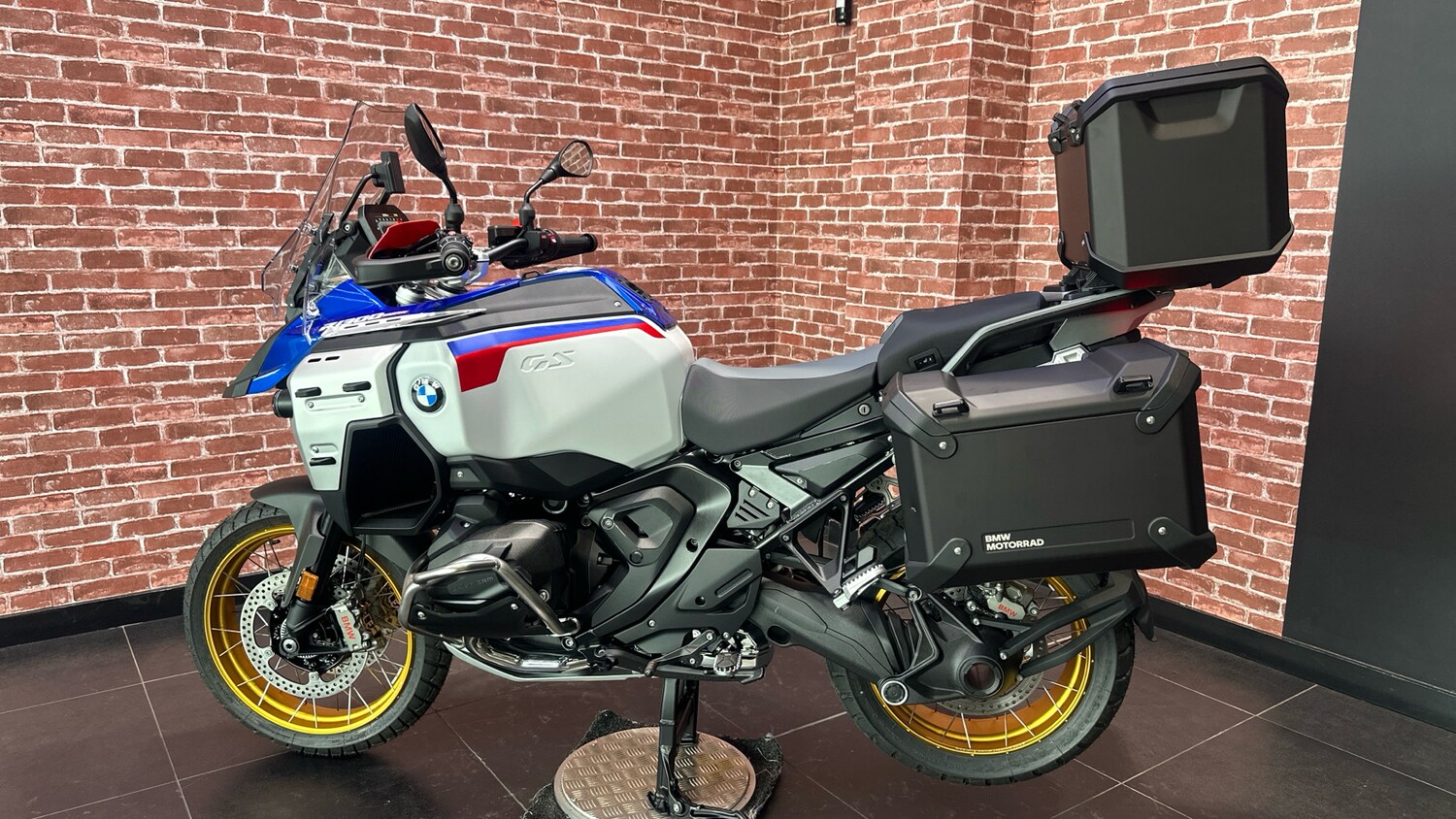 BMW R1300