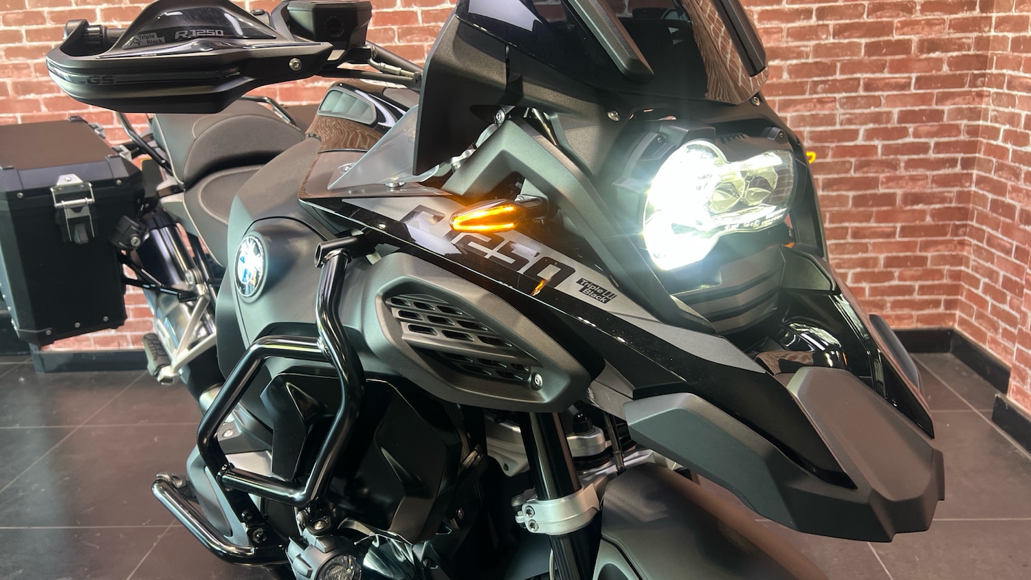 Used BMW R1250 2023 for sale - 78392363: Photo 11