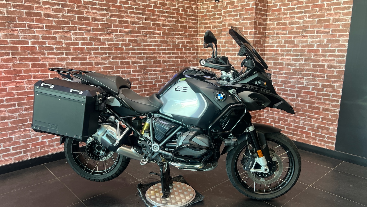 Used BMW R1250 2023 for sale - 78392363: Photo 2