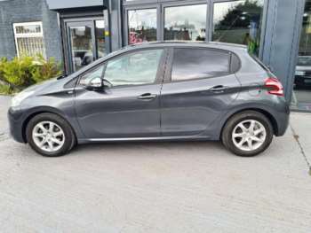 Used Peugeot 208 2015 for sale - 74757387: Photo
