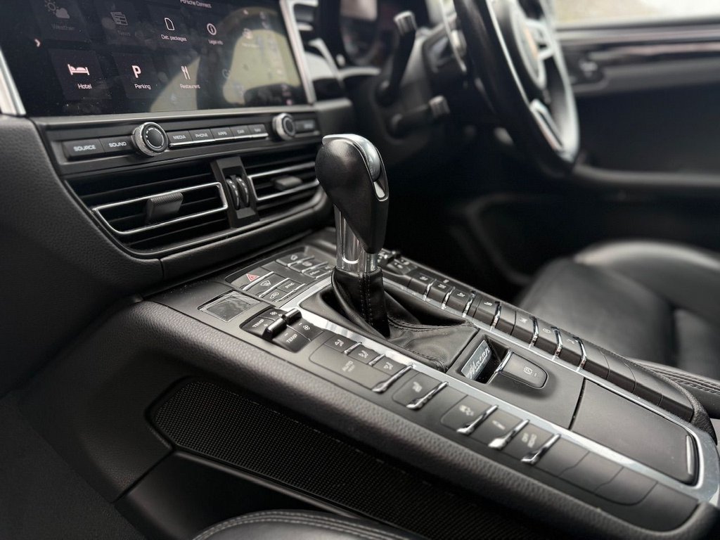 Used Porsche Macan 2019 for sale - 77276190: Photo 19