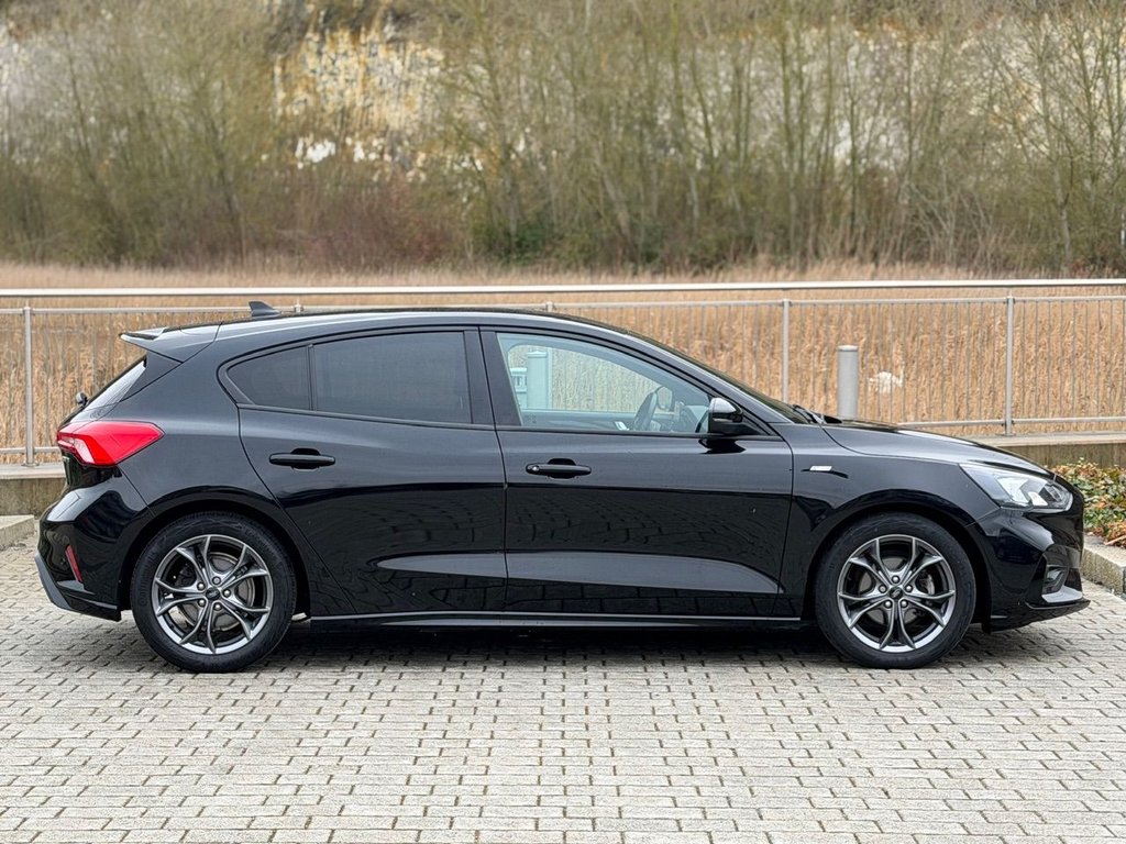 Used Ford Focus 2021 for sale - 77600132: Photo 4