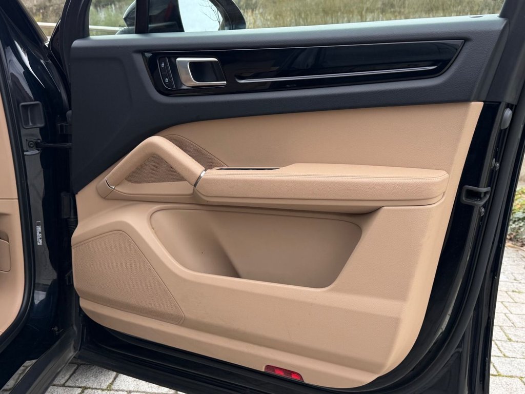 Used Porsche Cayenne 2022 for sale - 78124120: Photo 30