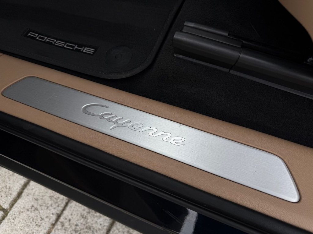 Used Porsche Cayenne 2022 for sale - 78124120: Photo 35