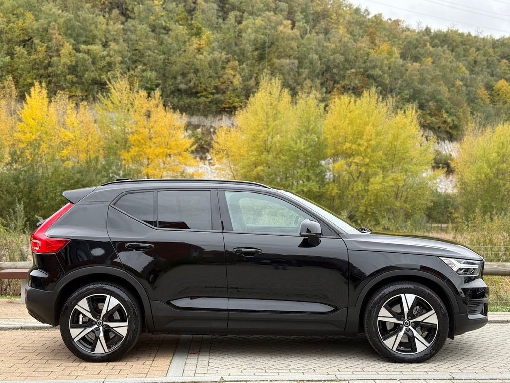 Used Volvo XC40 2021 for sale - 76389884: Photo 21