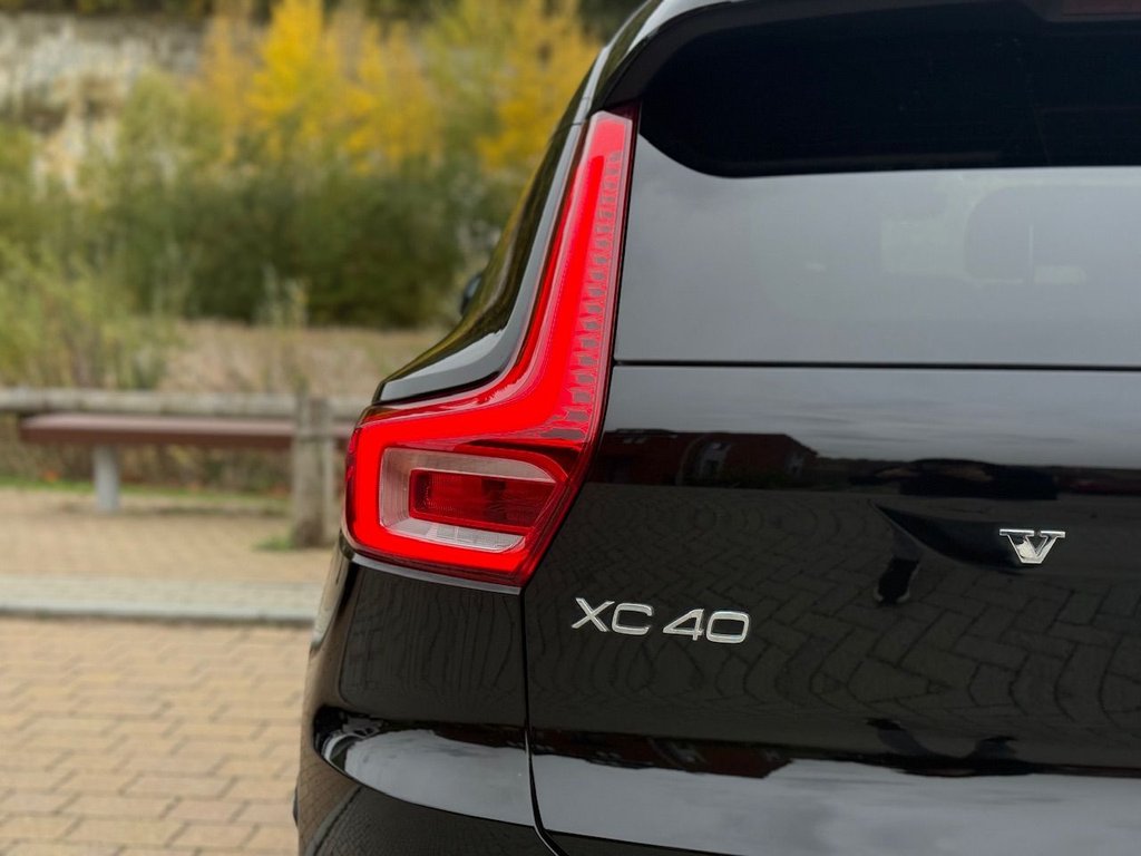 Used Volvo XC40 2021 for sale - 76389884: Photo 5