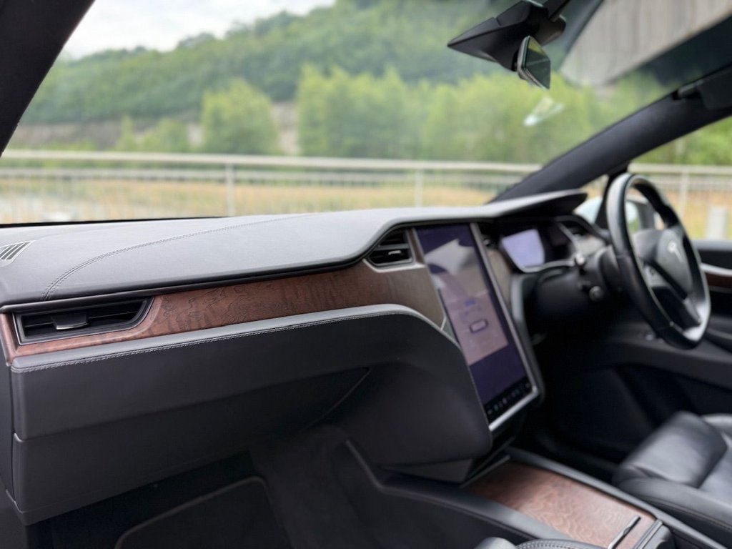 Used Tesla Model X 2020 for sale - 77140050: Photo 17