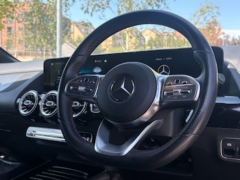 Used Mercedes-Benz GLA 2020 for sale - 79322840: Photo