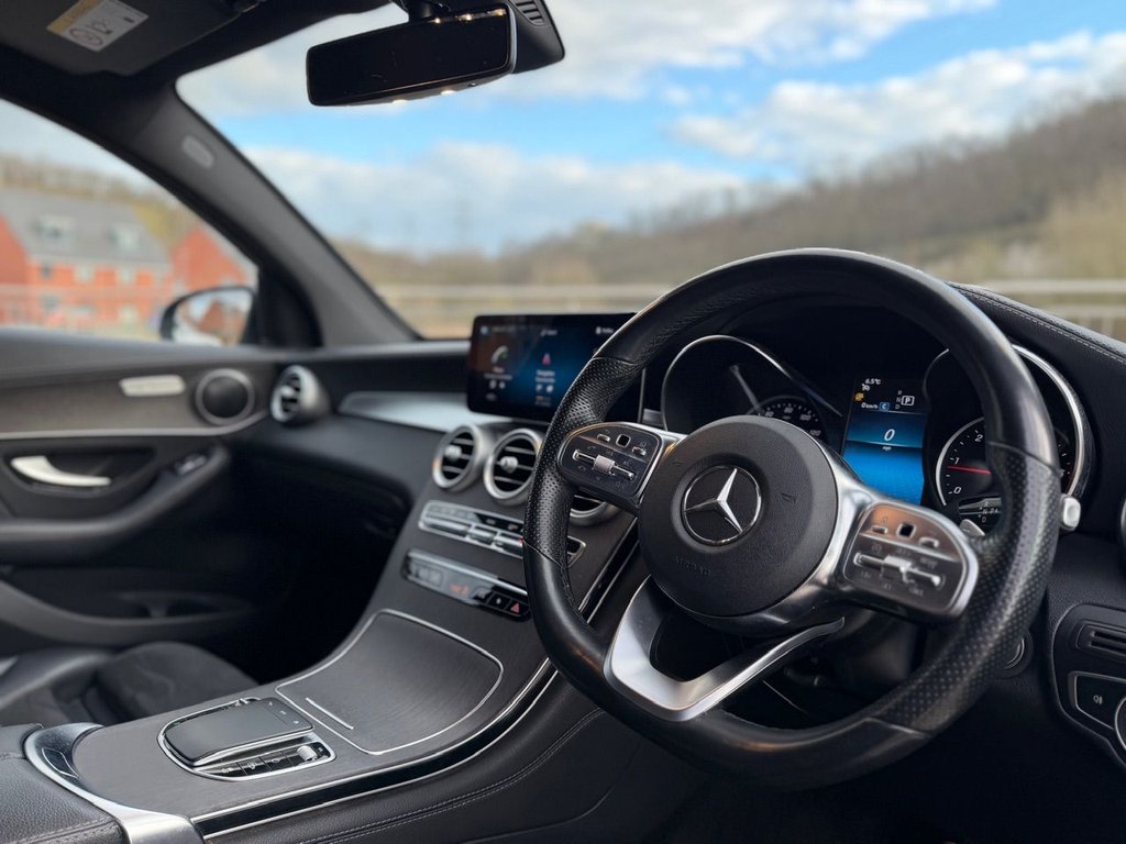 Used Mercedes-Benz GLC 2019 for sale - 77708857: Photo 2