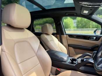Used Porsche Cayenne 2019 for sale - 74714812: Photo
