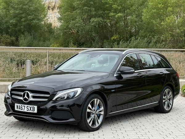 Used Mercedes-Benz C-Class 2017 for sale - 76086407: Photo 4