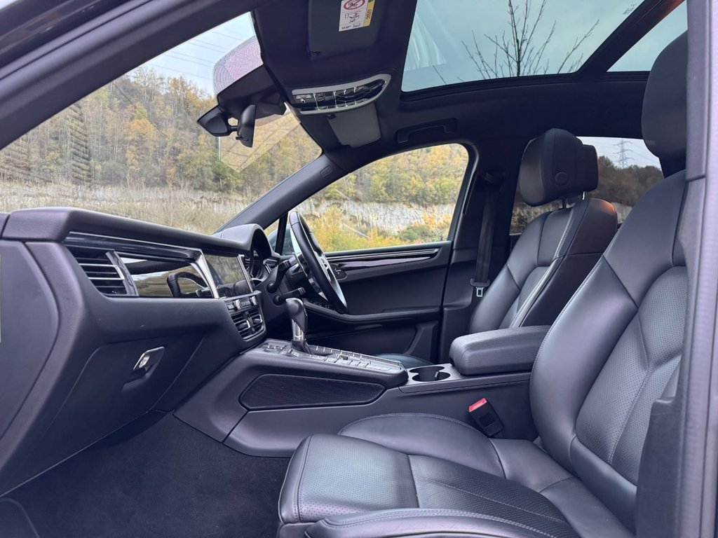 Used Porsche Macan 2019 for sale - 76691371: Photo 13