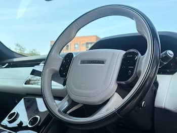 Used Land Rover Range Rover Velar 2018 for sale - 79643540: Photo