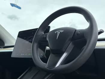 Used Tesla Model Y 2023 for sale - 79742978: Photo