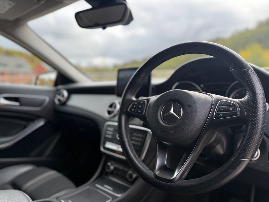 Used Mercedes-Benz GLA 2019 for sale - 76256439: Photo 10