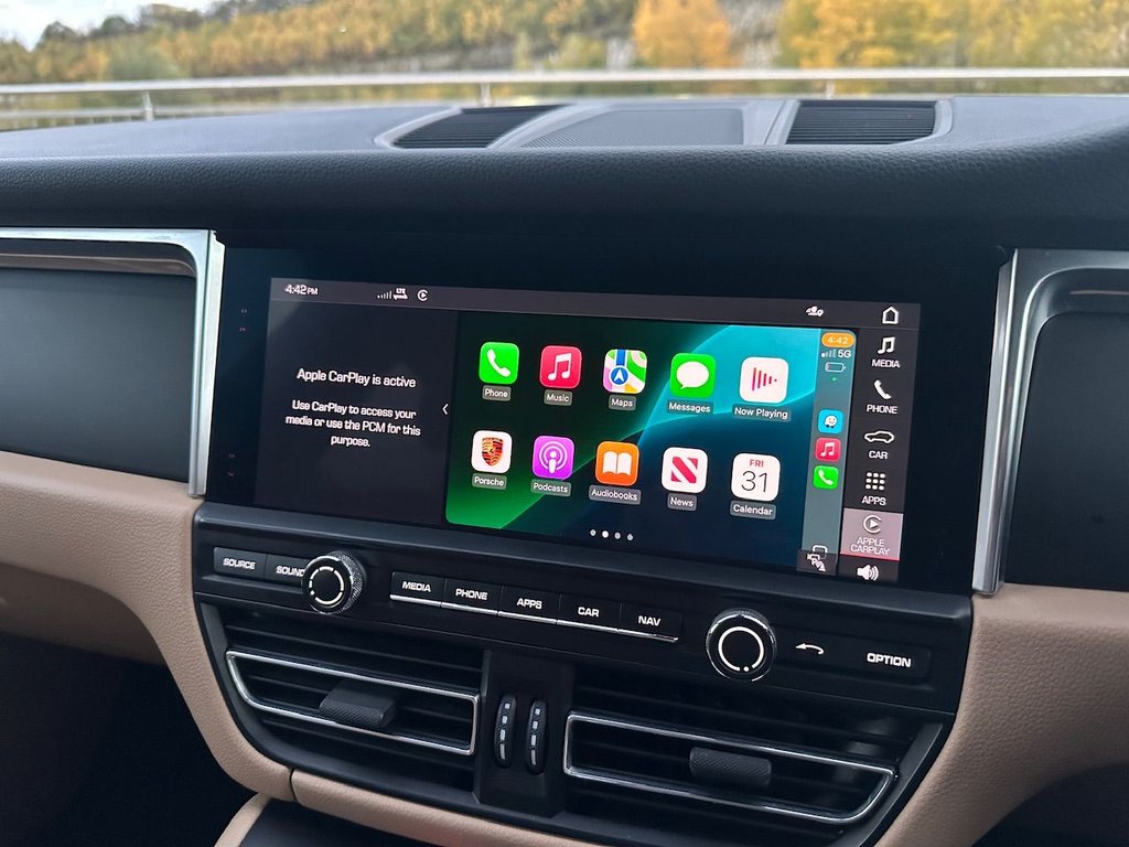 Used Porsche Macan 2020 for sale - 76430050: Photo 11