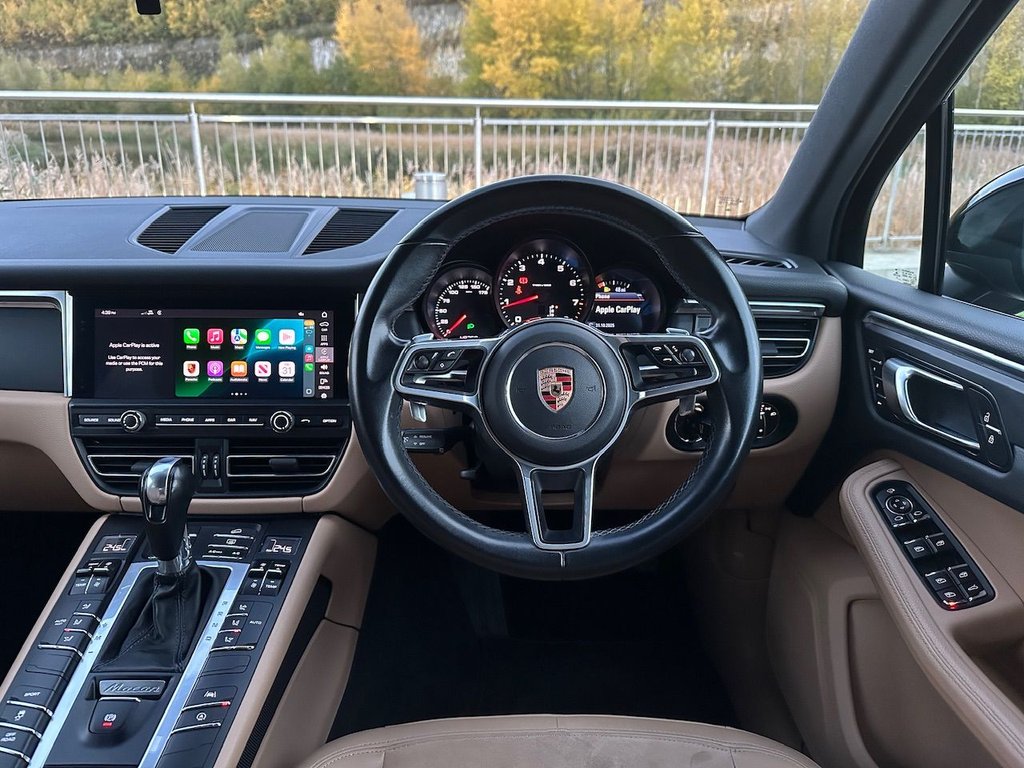 Used Porsche Macan 2020 for sale - 76430050: Photo 19