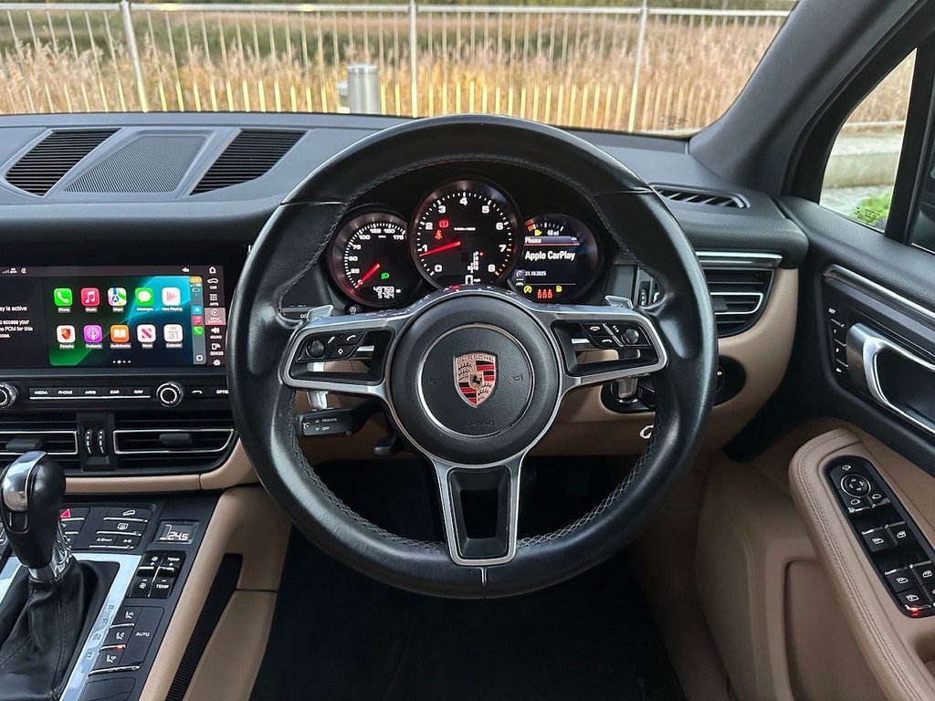 Used Porsche Macan 2020 for sale - 76430050: Photo 21