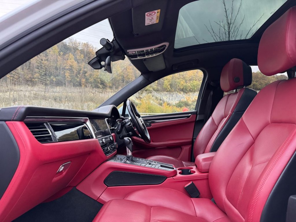 Used Porsche Macan 2020 for sale - 76724862: Photo 13