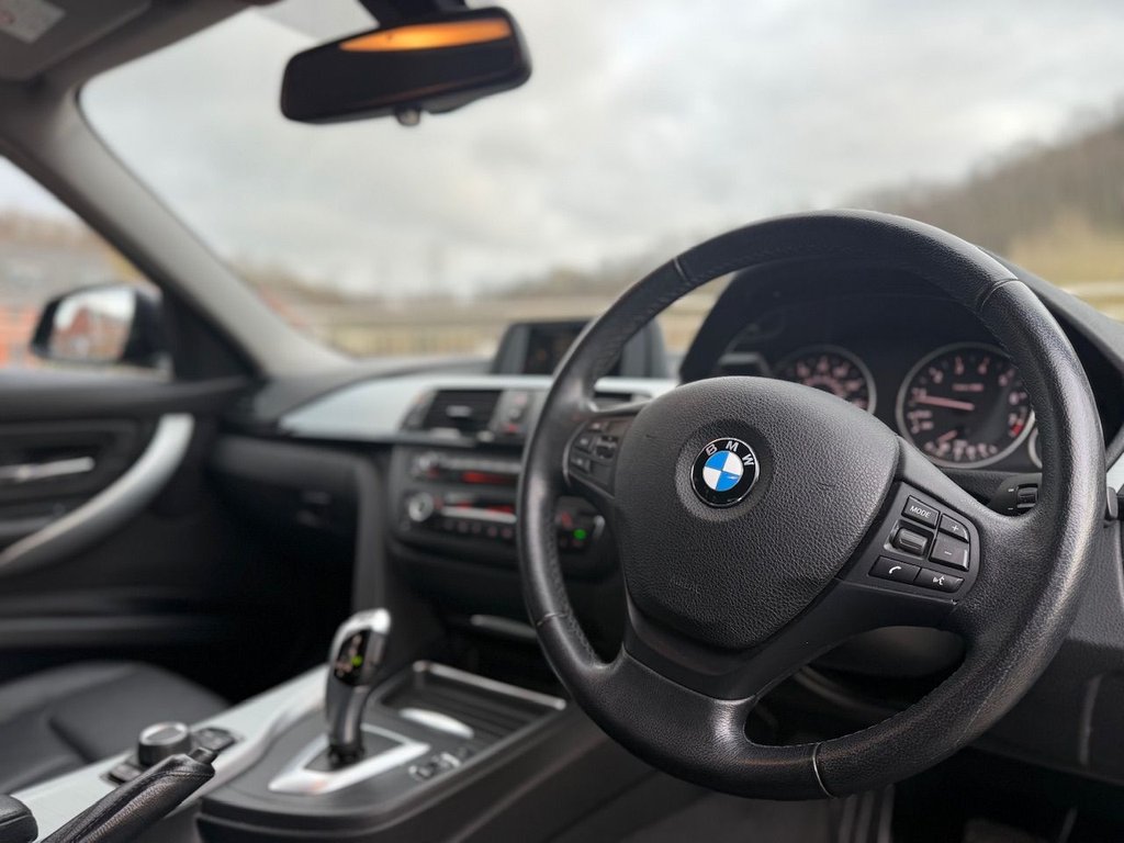 Used BMW 3 Series 2014 for sale - 77239389: Photo 2