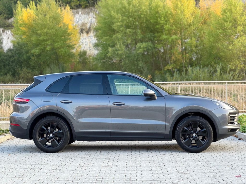 Used Porsche Cayenne 2022 for sale - 76248522: Photo 10