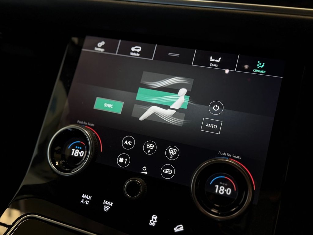 Used Land Rover Range Rover Velar 2019 for sale - 78030665: Photo 32