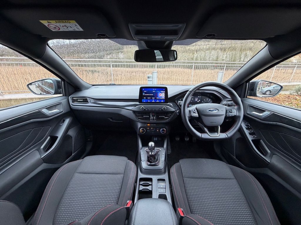 Used Ford Focus 2021 for sale - 77401358: Photo 2