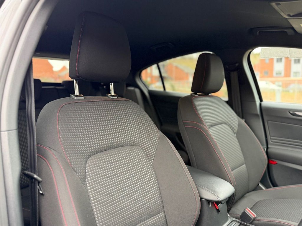 Used Ford Focus 2021 for sale - 77401358: Photo 8