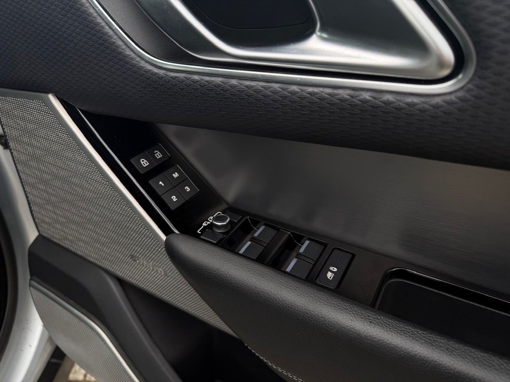 Used Land Rover Range Rover Velar 2021 for sale - 77855562: Photo 13