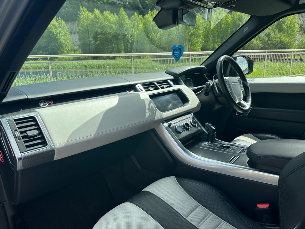 Used Land Rover Range Rover Sport 2017 for sale - 76597720: Photo 12