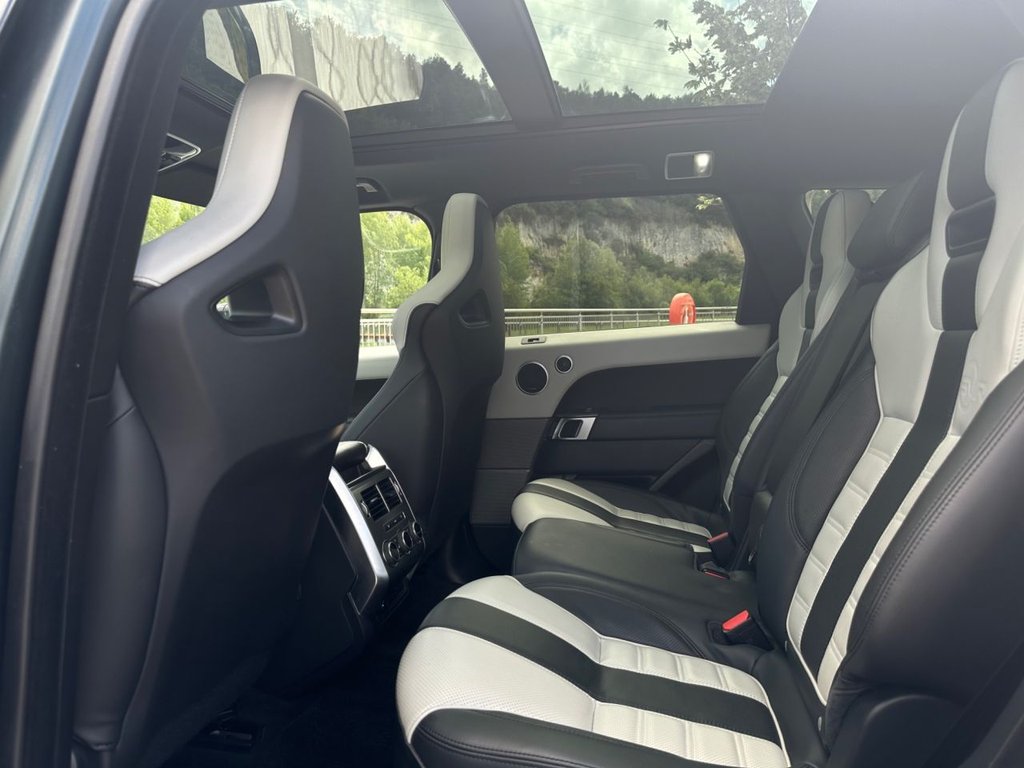 Used Land Rover Range Rover Sport 2017 for sale - 76597720: Photo 14