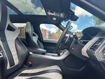 Used Land Rover Range Rover Sport 2017 for sale - 76597720: Photo