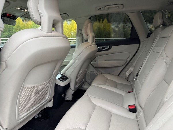 Used Volvo XC60 2017 for sale - 76273985: Photo 15