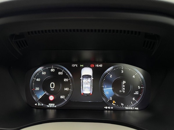 Used Volvo XC60 2017 for sale - 76273985: Photo 22