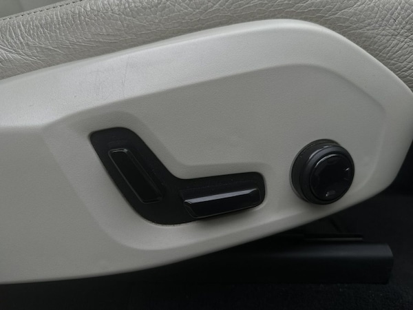 Used Volvo XC60 2017 for sale - 76273985: Photo 23