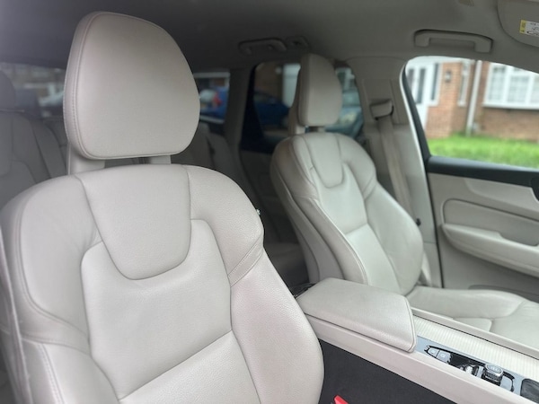 Used Volvo XC60 2017 for sale - 76273985: Photo 7